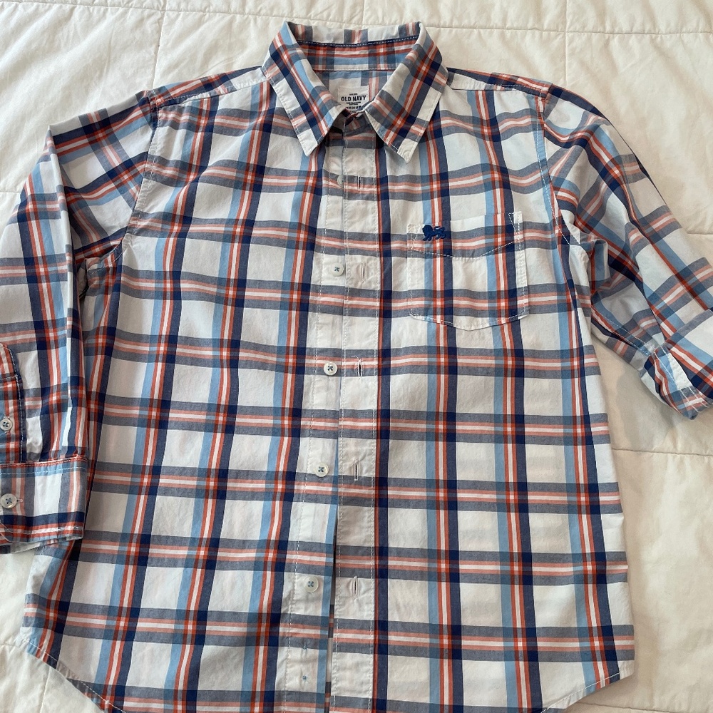 Old Navy Boys Plaid Button Down shirt size M